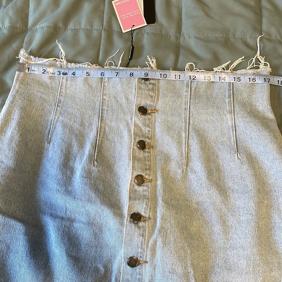 NWT Denim Skirt PLT PrettyLittleThing 10 Blue Fray High Button Jean Edgy Casual - Picture 12 of 14